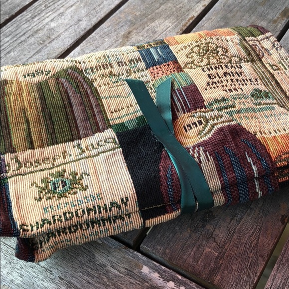 Small Picnic Size Cheese Board - w/carrying case. - Picture 2 of 3